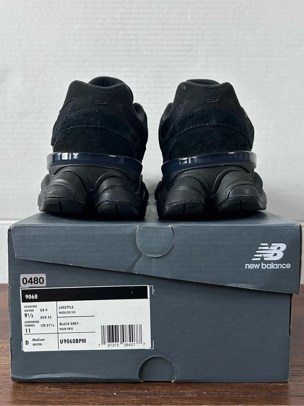 New Balance 9060 Triple Black Sneakers M9.5/W11 U9060BPM